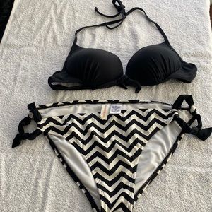 Black and white Bikini With molded cups top & side tie bottoms